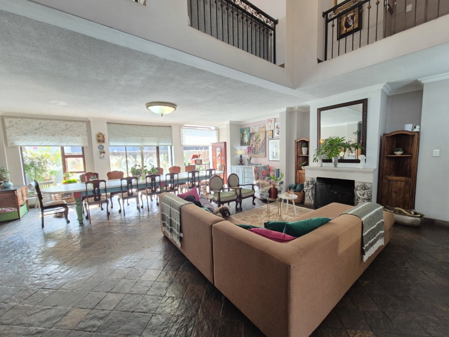 5 Bedroom Property for Sale in Maraldi Estate Free State